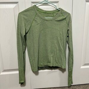 Lululemon long sleeve shirt swiftly tech